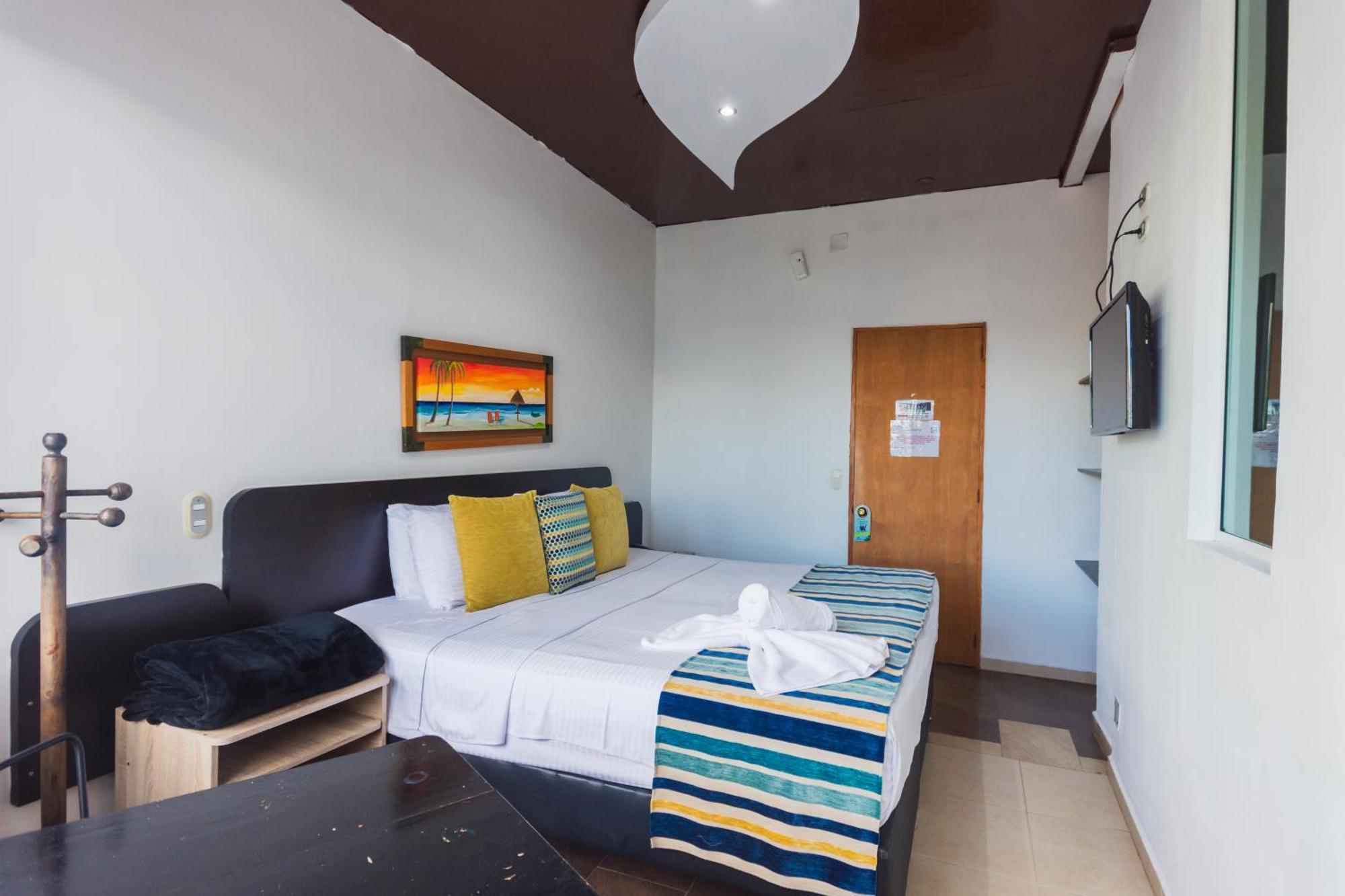 Hotel Guatatur Guatapé 外观 照片