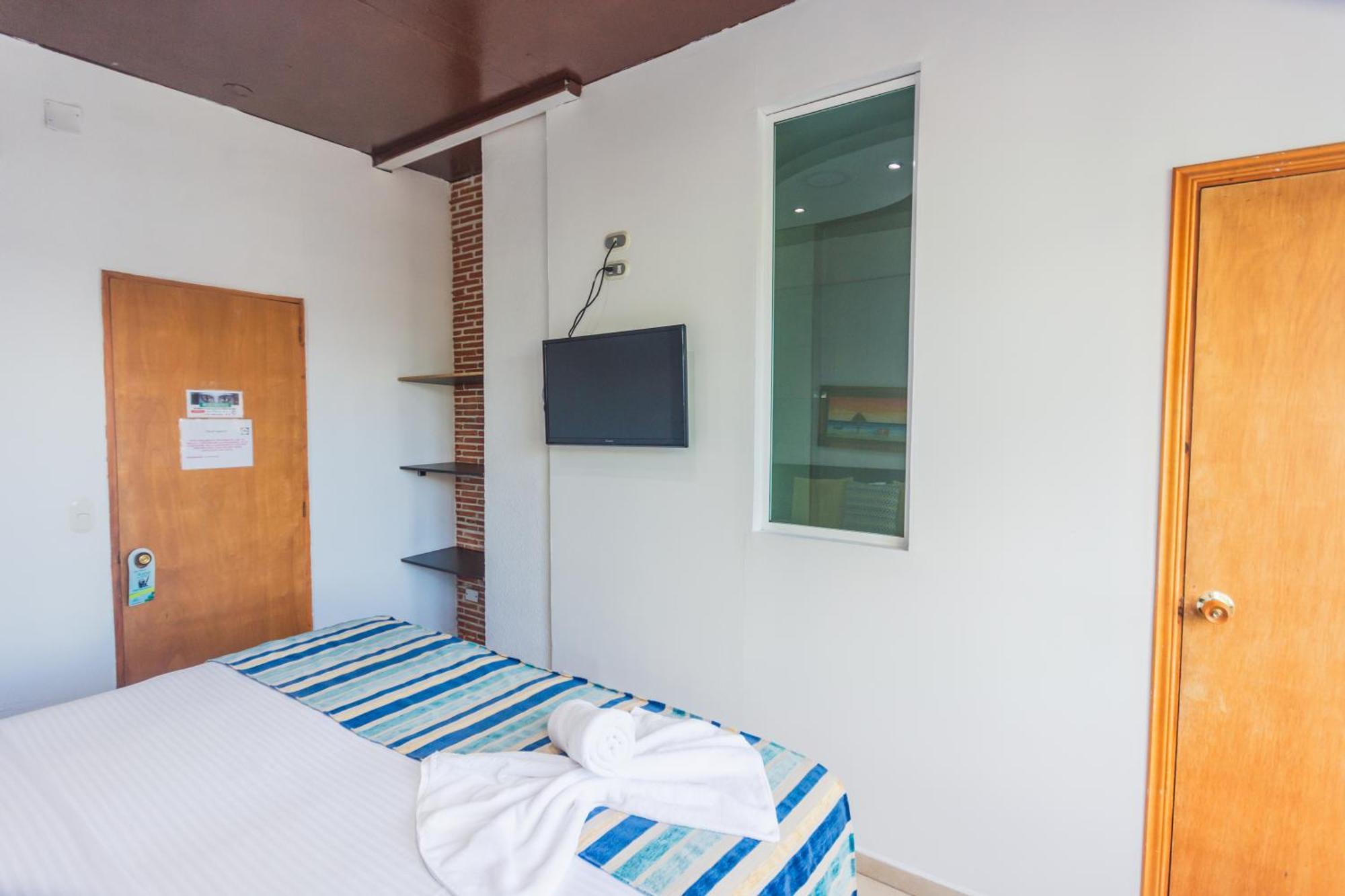 Hotel Guatatur Guatapé 外观 照片