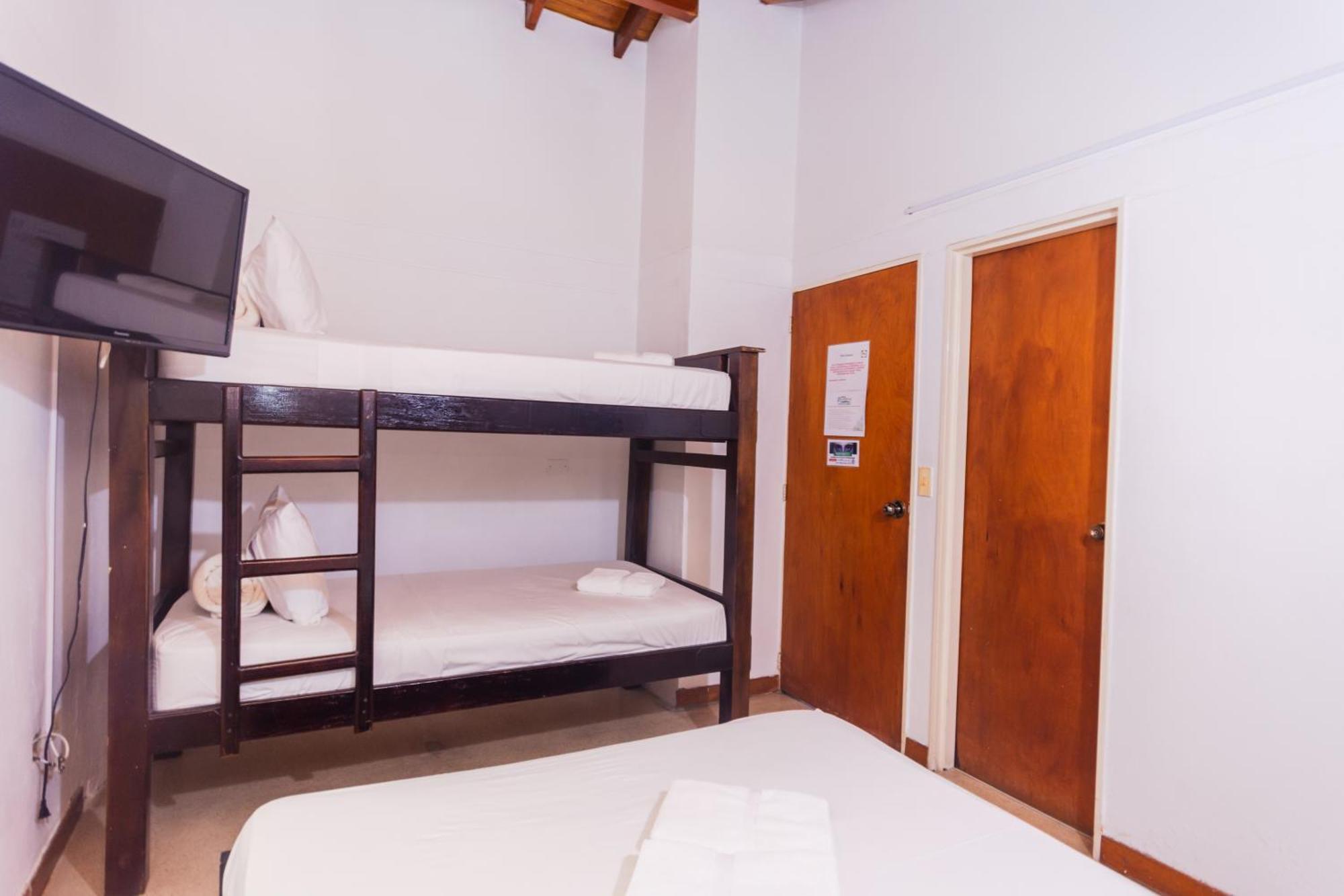 Hotel Guatatur Guatapé 外观 照片