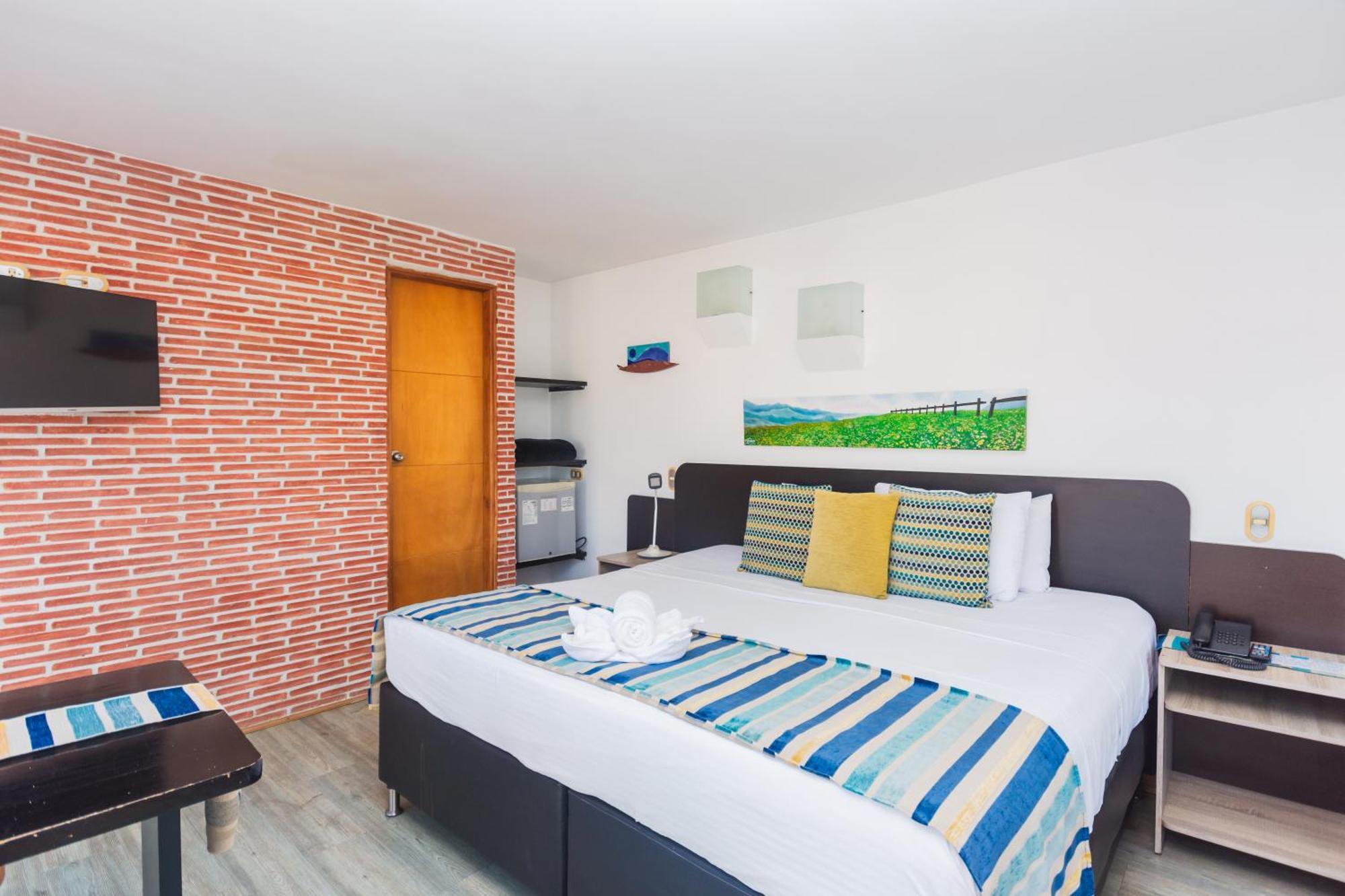 Hotel Guatatur Guatapé 外观 照片