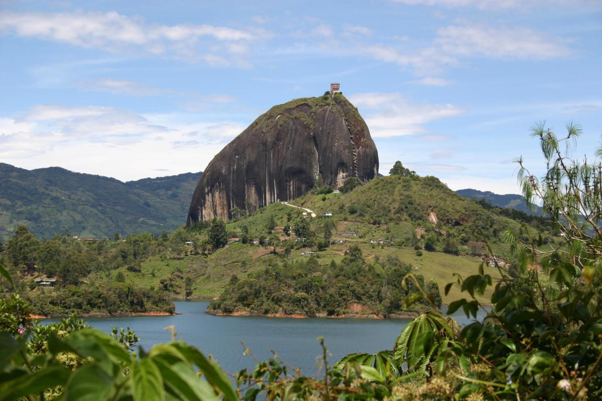 Hotel Guatatur Guatapé 外观 照片