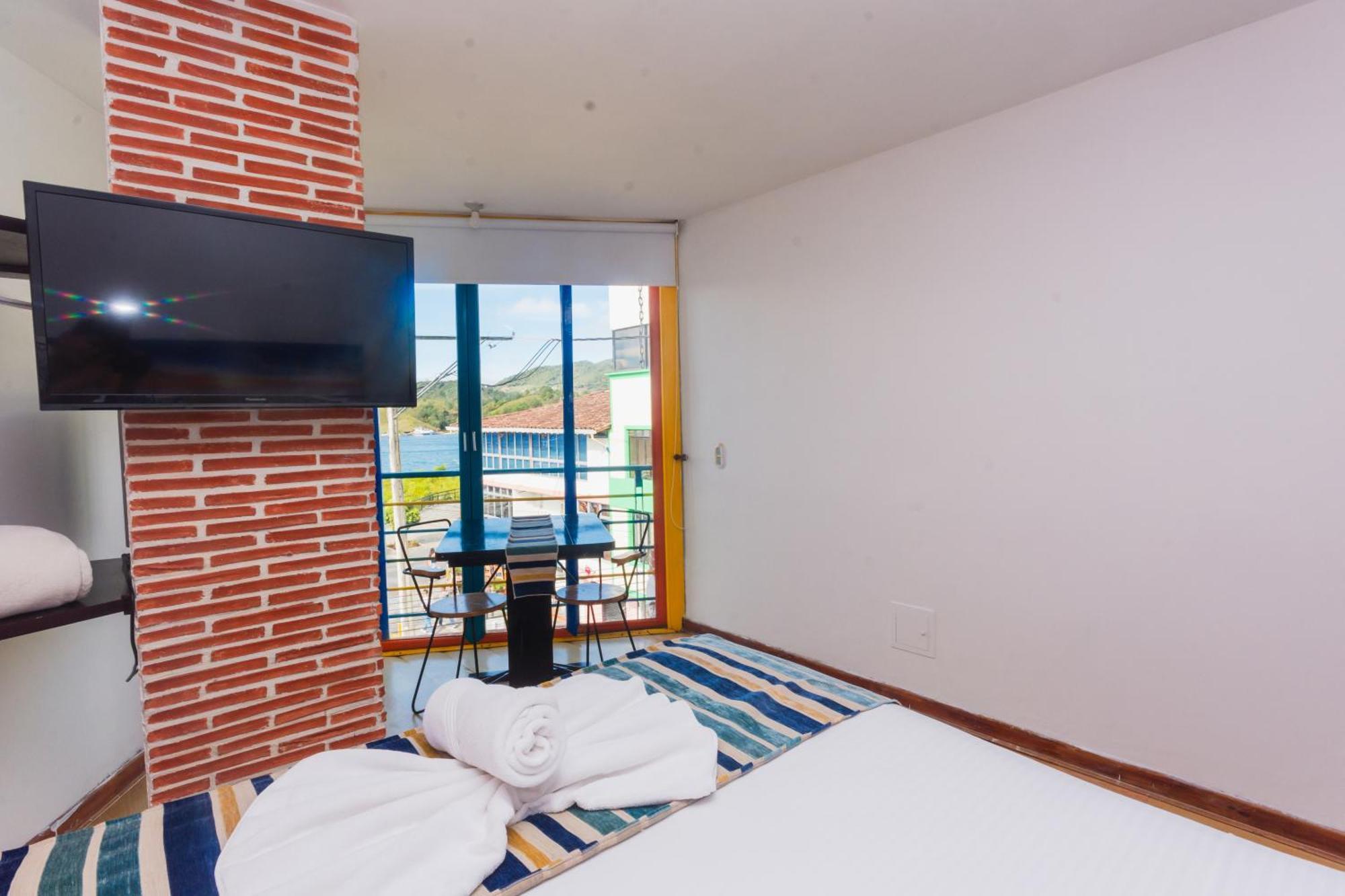 Hotel Guatatur Guatapé 外观 照片