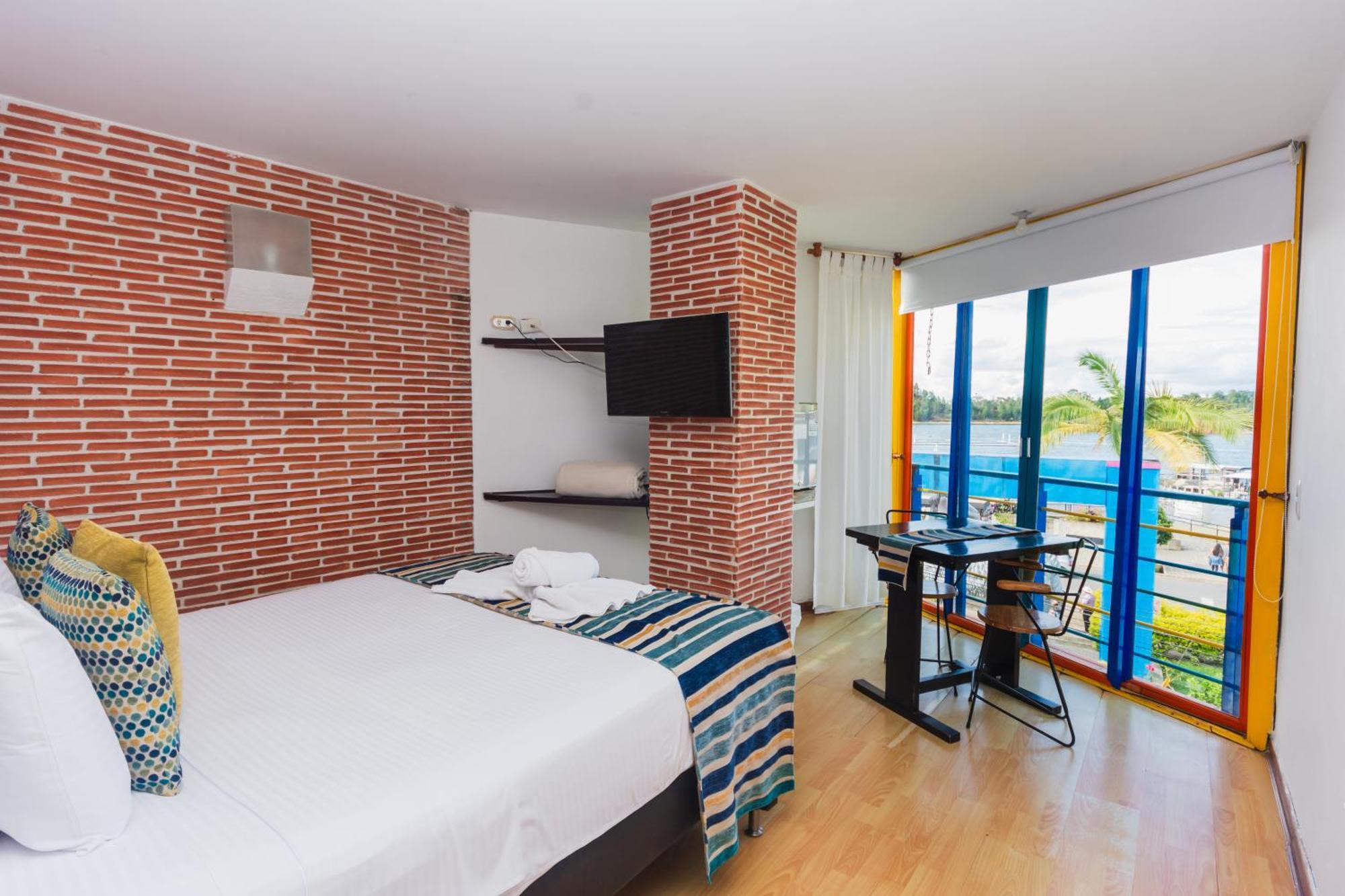 Hotel Guatatur Guatapé 外观 照片